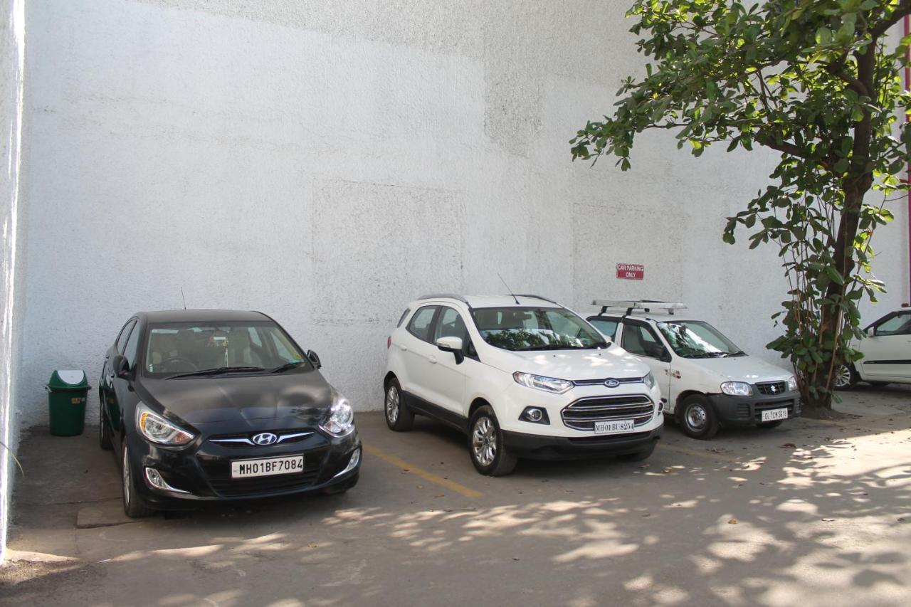 Hotel Sadanand Ankleshwar Bagian luar foto