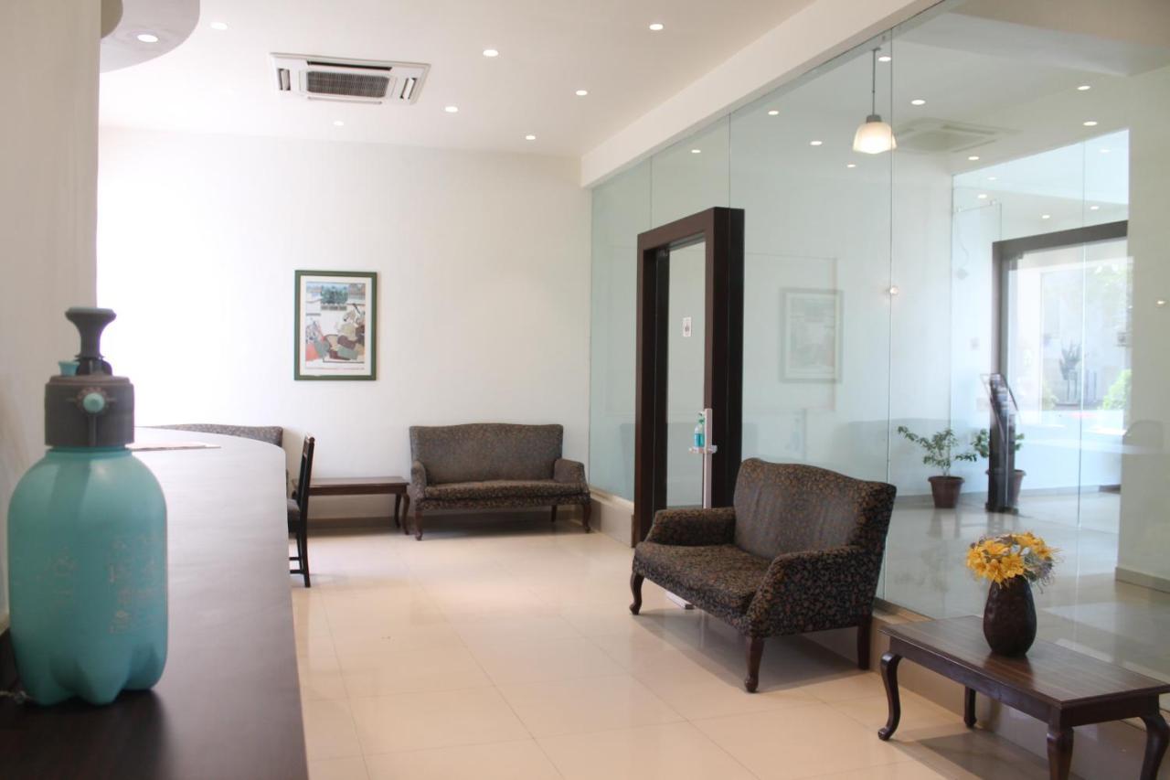 Hotel Sadanand Ankleshwar Bagian luar foto