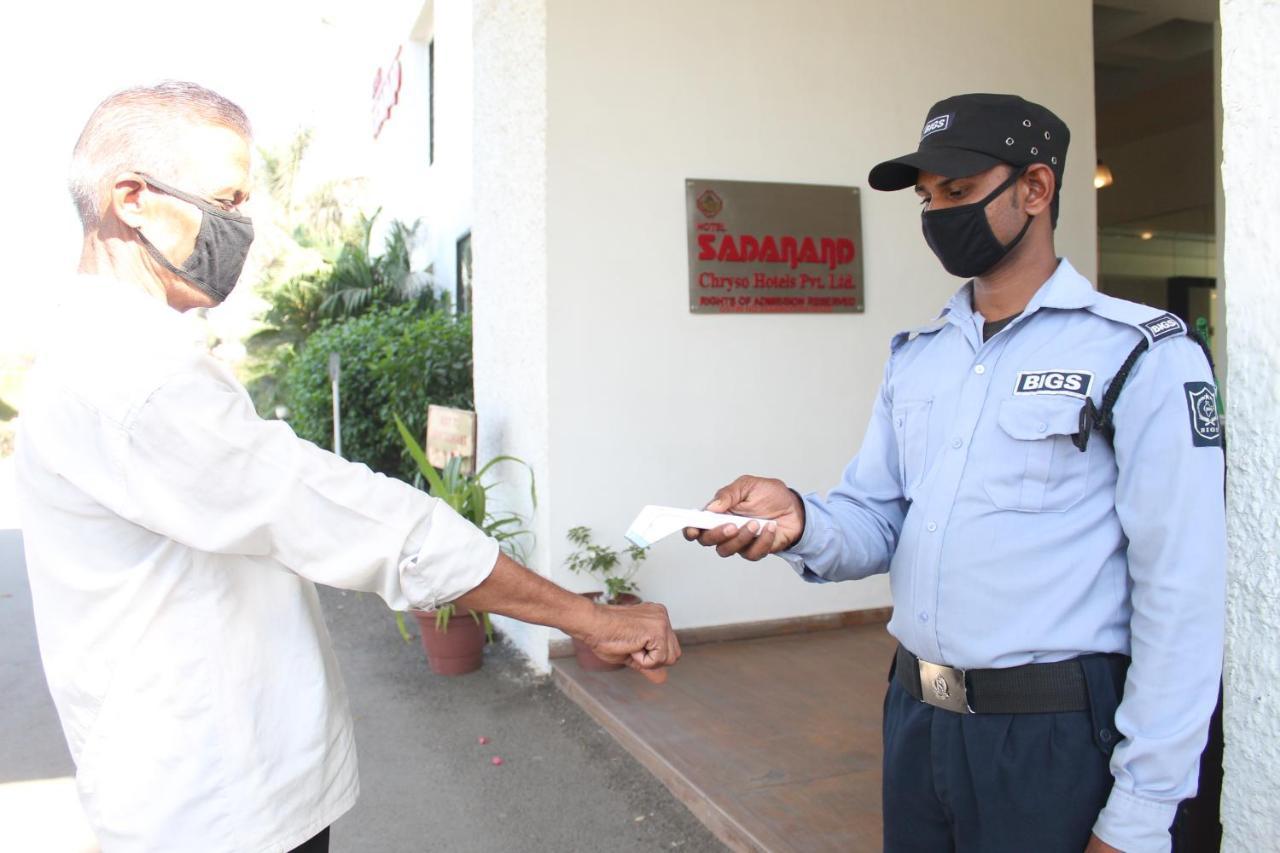 Hotel Sadanand Ankleshwar Bagian luar foto